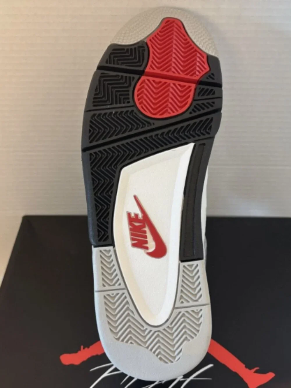 Air Jordan 4 Retro White Cement